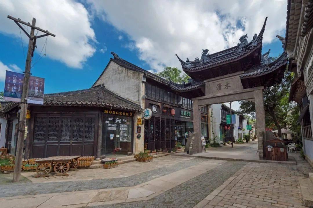 我男朋友说叫我不要烦哭的表情、他为什么这么说？